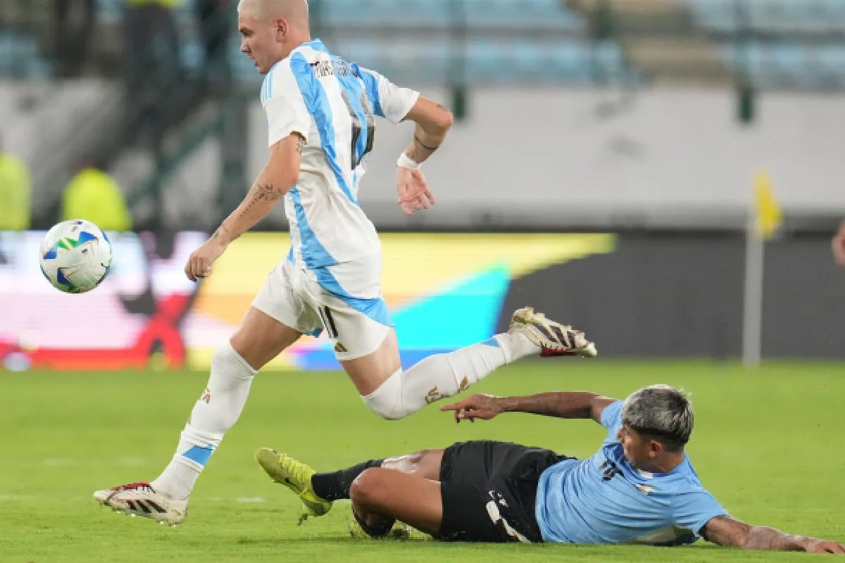 Botafogo mira Mateo Peralta, destaque de 20 anos do futebol uruguaio