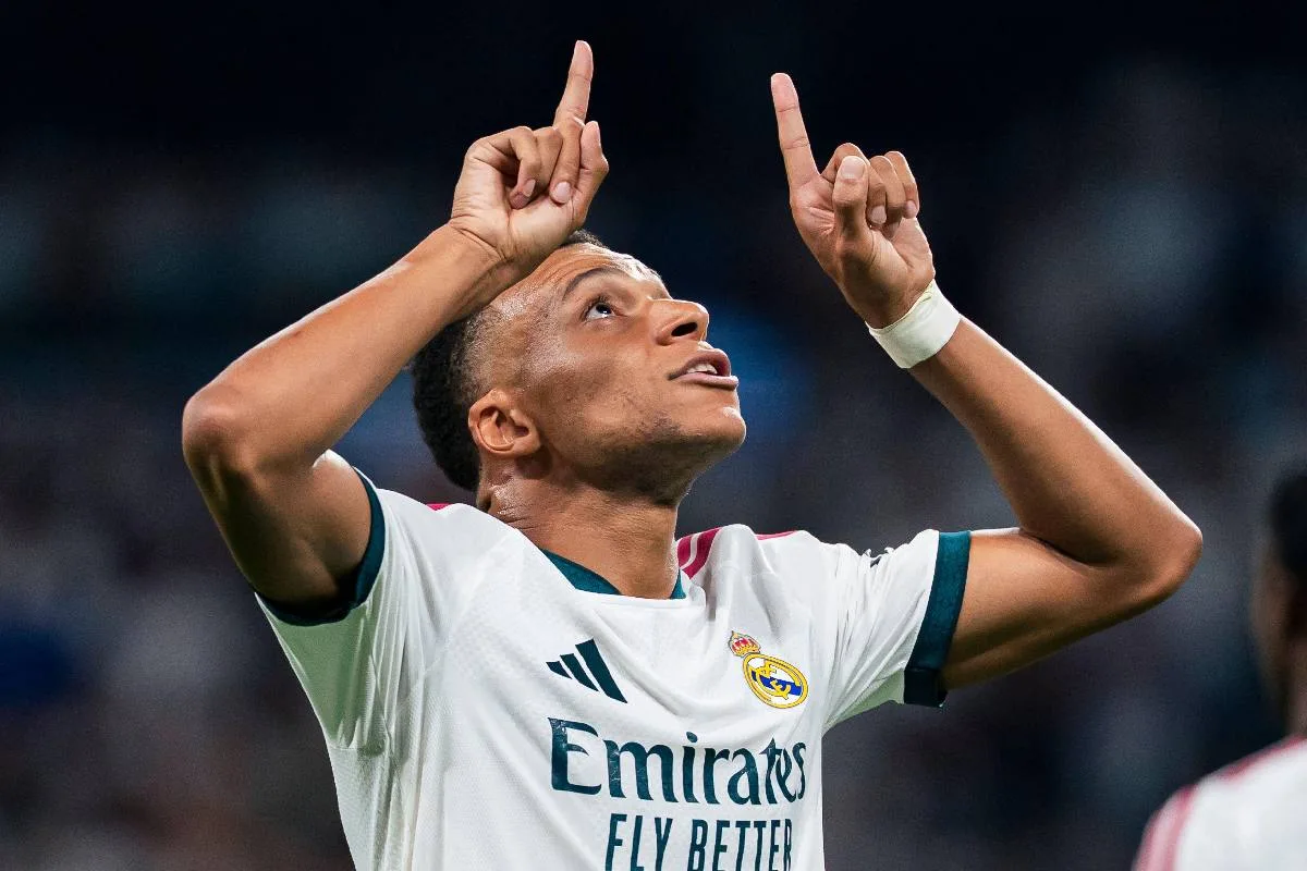 Mbappé supera Raúl e entra no top 5 de artilheiros da Champions League