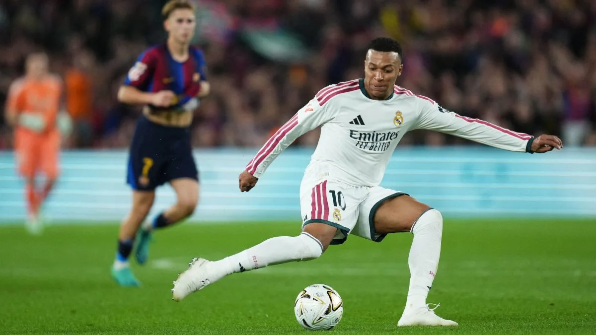 Mbappé chega a 100 gols no Real Madrid e iguala Morientes