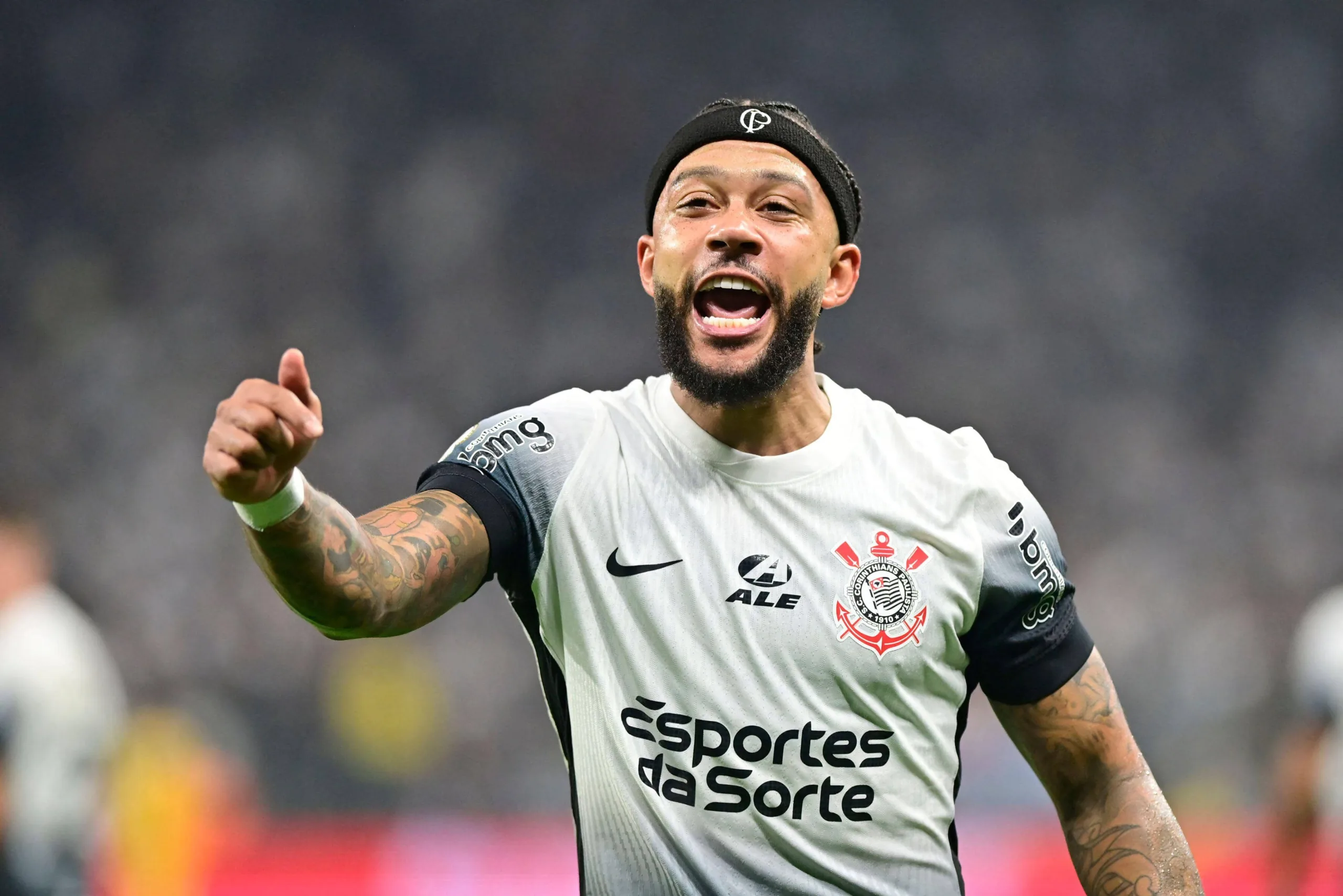 Com novo técnico e sob pressão, Internacional e Corinthians fazem jogo decisivo no Beira-Rio | Torcedores
