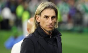 Beccacece recusa o Corinthians, e ídolo do Vélez Sarsfield é oferecido