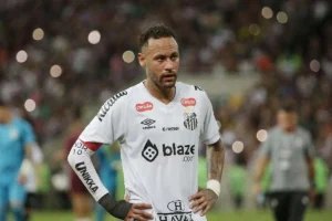 Santos prepara retorno de Neymar ao time titular contra o Fluminense