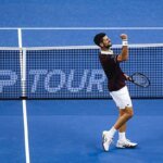 Djokovic vence Zverev de virada e vai para a semifinal no ATP 500 de Pequim