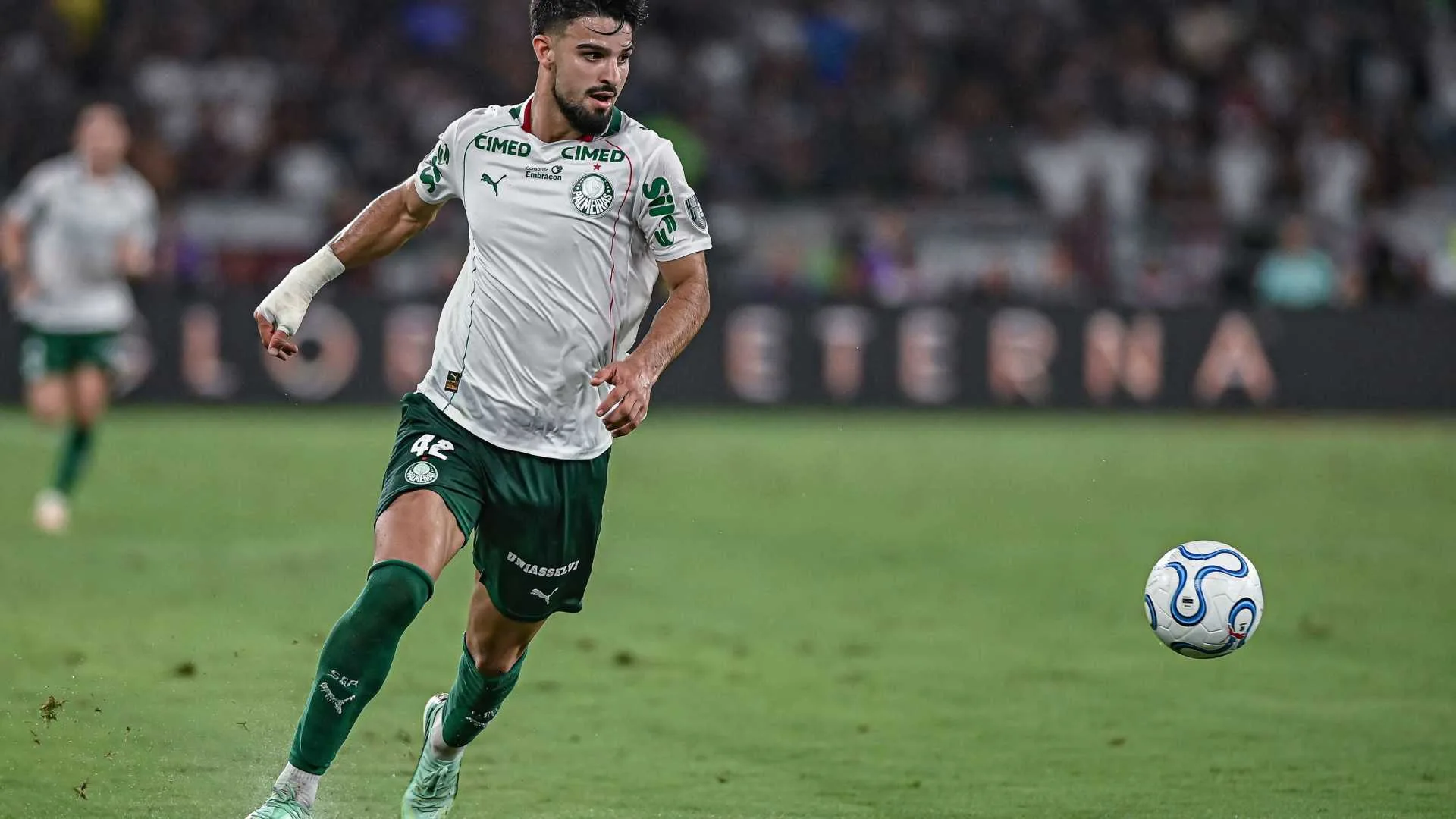 Flaco López bate recorde de gols no Palmeiras
