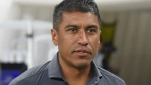 Paulinho cita recusa ao Corinthians e função no Cruzeiro