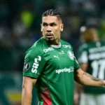 Paulinho sente dores após Palmeiras se classificar e vira dúvida