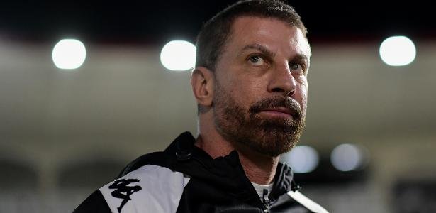 Pedrinho, presidente do Vasco, tem celulite facial e vira dúvida para o jogo contra o Boca Jrs