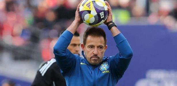 Ramon Menezes foi técnico do Brasil sub-20 entre 2022 e 2025