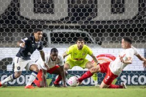 Em jogo com gols anulados, Remo e Bragantino empatam pelo Brasileirão
