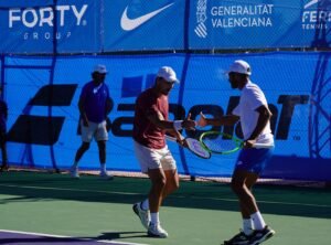 Romboli arrasa na Itália e desafia ex-top 10 argentinos