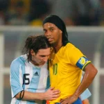 Ronaldinho homenageia Messi antes de despedida da Argentina