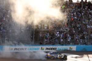 Motorsport transmite NASCAR em Phoenix; horários, como assistir