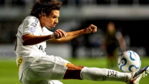 Santos perde Willian Arão por lesão e prepara mudança na zaga