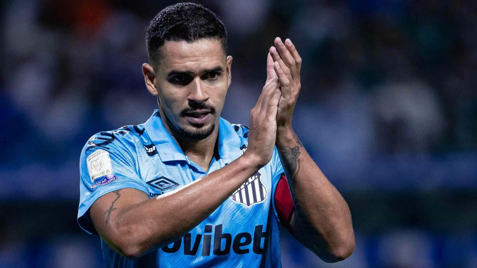 Lucas Veríssimo sofre lesão no Santos