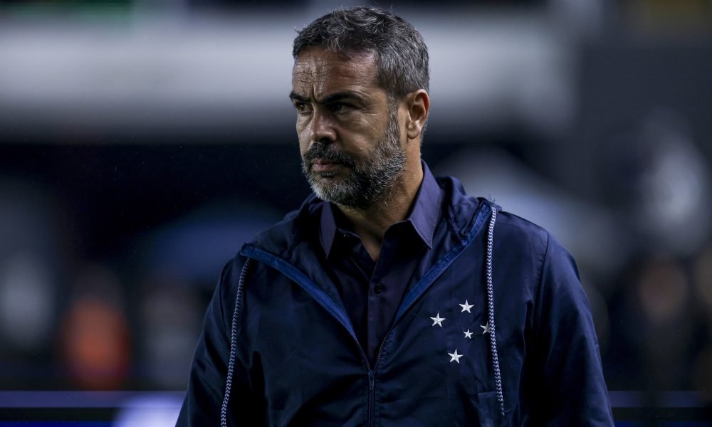 Artur Jorge faz apelo à torcida do Cruzeiro antes de duelo com o São Paulo: "Façam seu trabalho"