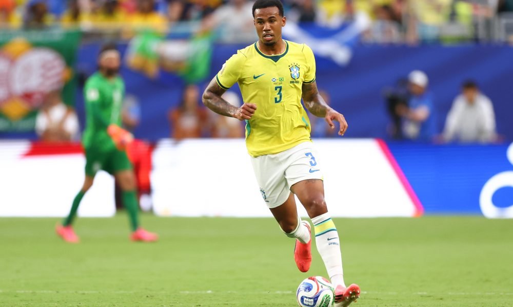 Brasil tem representante entre os zagueiros mais caros do mundo; veja lista