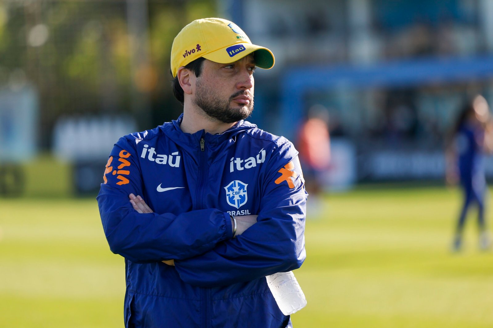Lista da Copa está "74% pronta": os testes e critérios de Arthur Elias na seleção brasileira feminina