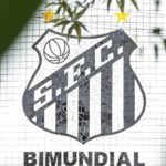 Santos paga dívidas e derruba três transfer bans mas segue com quatro punições