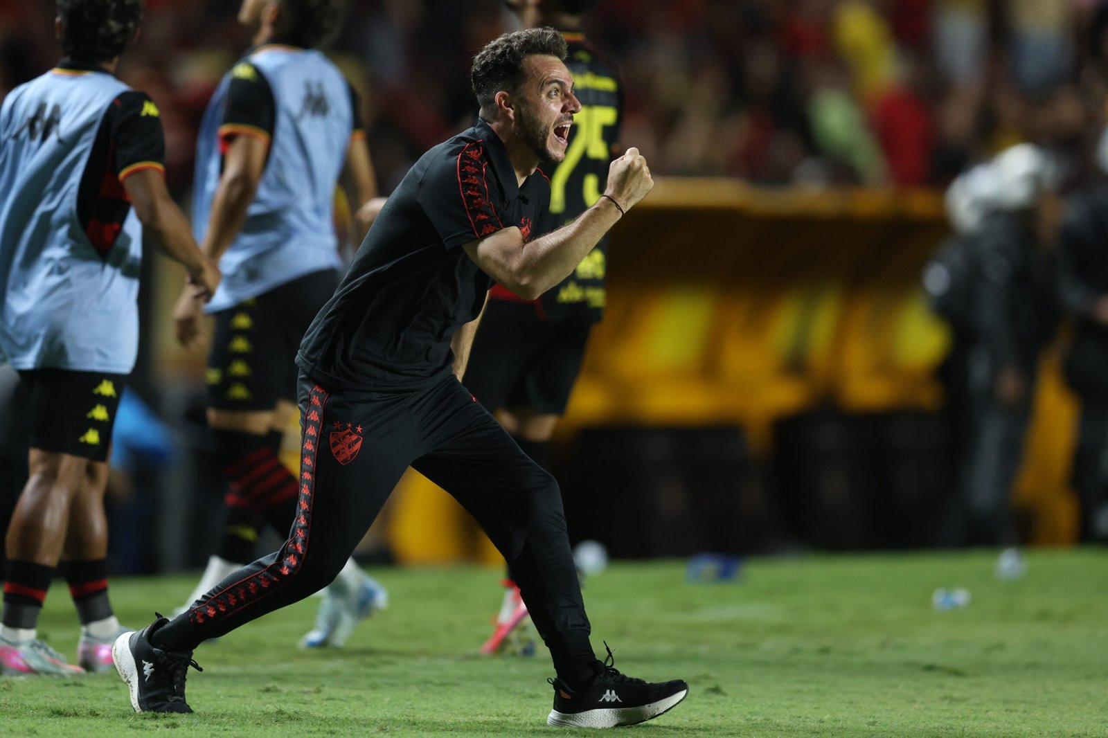 Soso destaca entrega do Sport em vitória sobre o Criciúma: "Parte da nossa identidade"