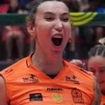 Tifanny comemora ponto marcado pelo Osasco