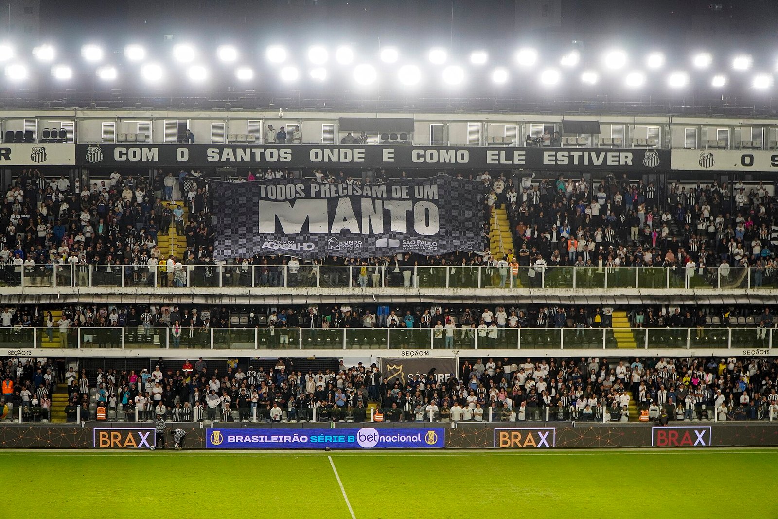 Todos Precisam de um Manto - Ação da Campanha do Agasalho 2024