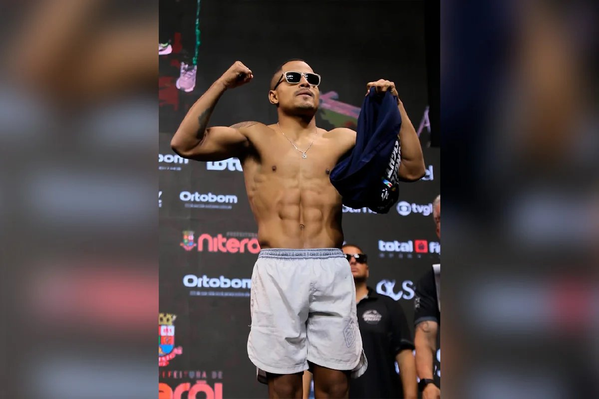 Brasiliense Eliwelton "Tourinho" vence o Jungle Fight 155 no peso-leve