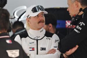 F1: Bottas faz trajeto de 350 km de bike entre Sepang e Singapura