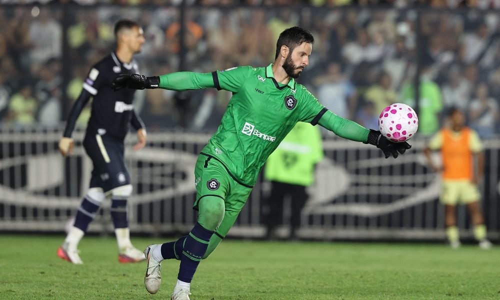 Remo acerta renovação com goleiro até 2029; veja detalhes