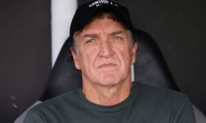 Cuca lamenta derrota do Santos nos acréscimos: “Pior dos sabores que pode existir”