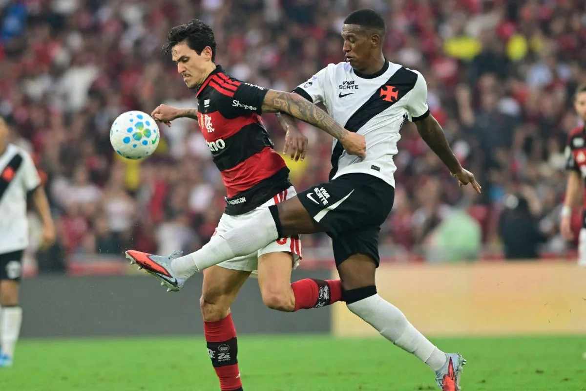 Futebol na TV hoje: quinta (29) tem Vasco x Flamengo e clássico mineiro