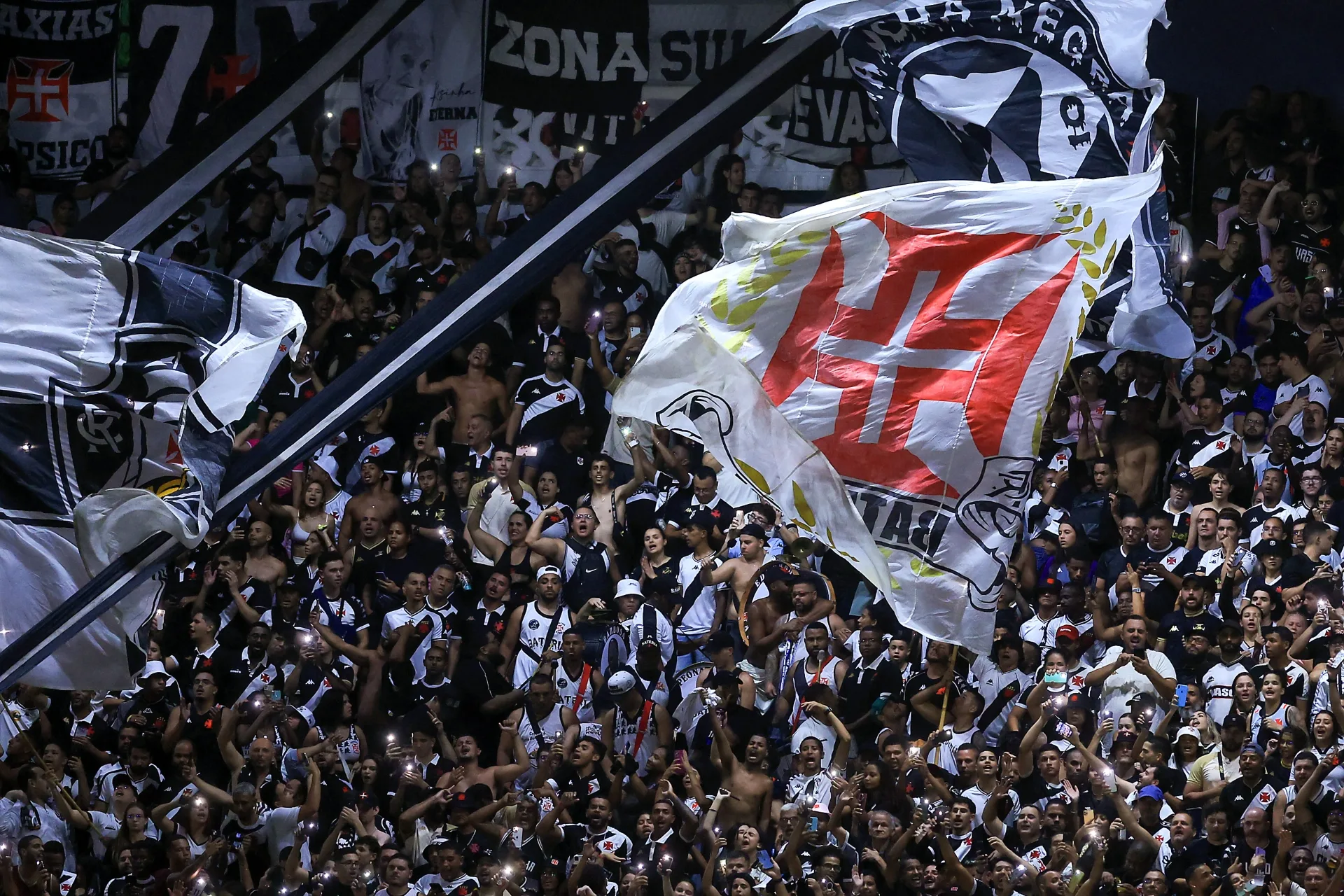 São Januário terá público ampliado em Vasco x Palmeiras