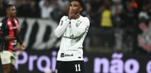 'Situação desesperadora': Colunistas debatem crise no Corinthians