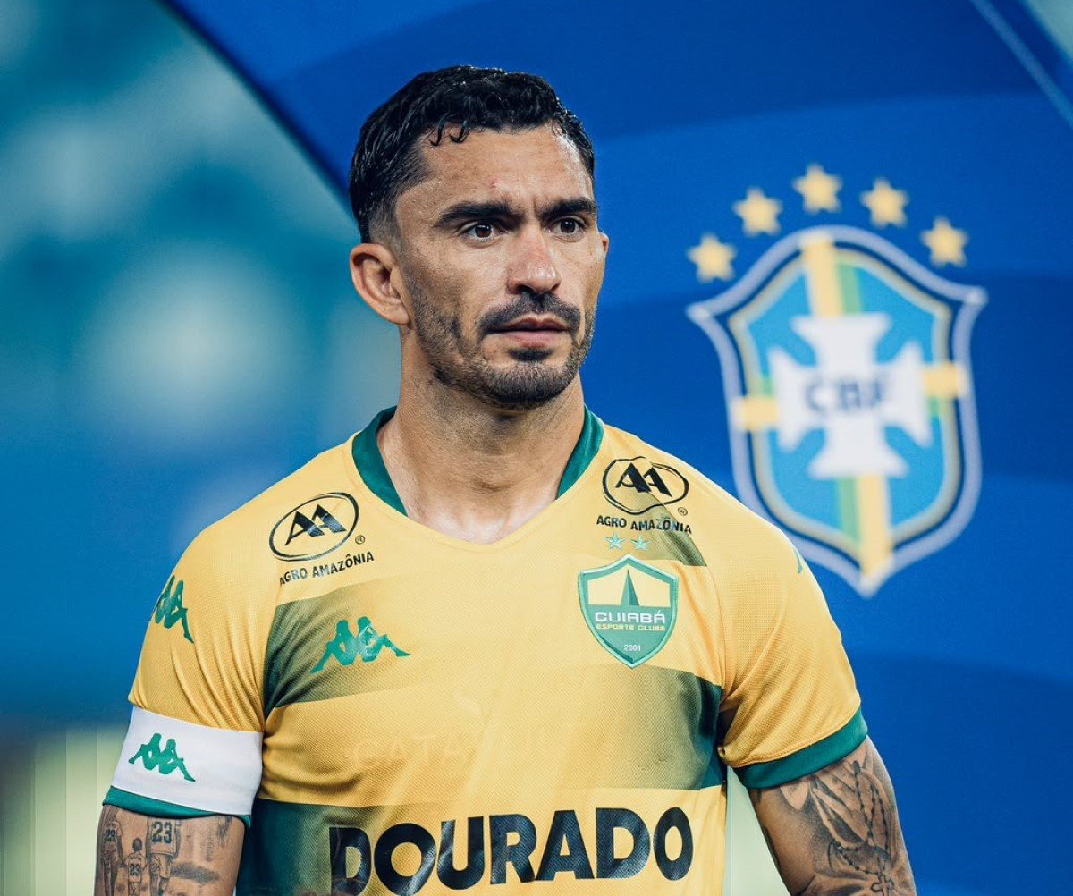 Volante Raul é o jogador de linha com maior minutagem da Série B 2026