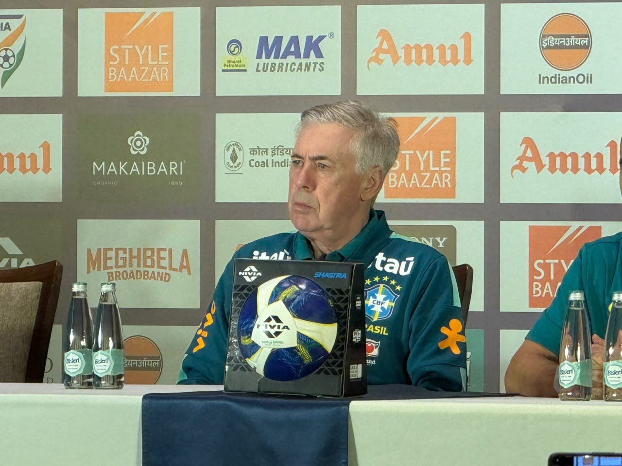 Ancelotti define jogo contra a Índia como oportunidade e tira peso de jogadores: “Não é um teste”
