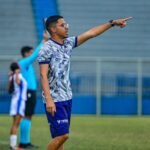São Raimundo-AM anuncia a renovação do técnico Carlos Daniel para a equipe feminina