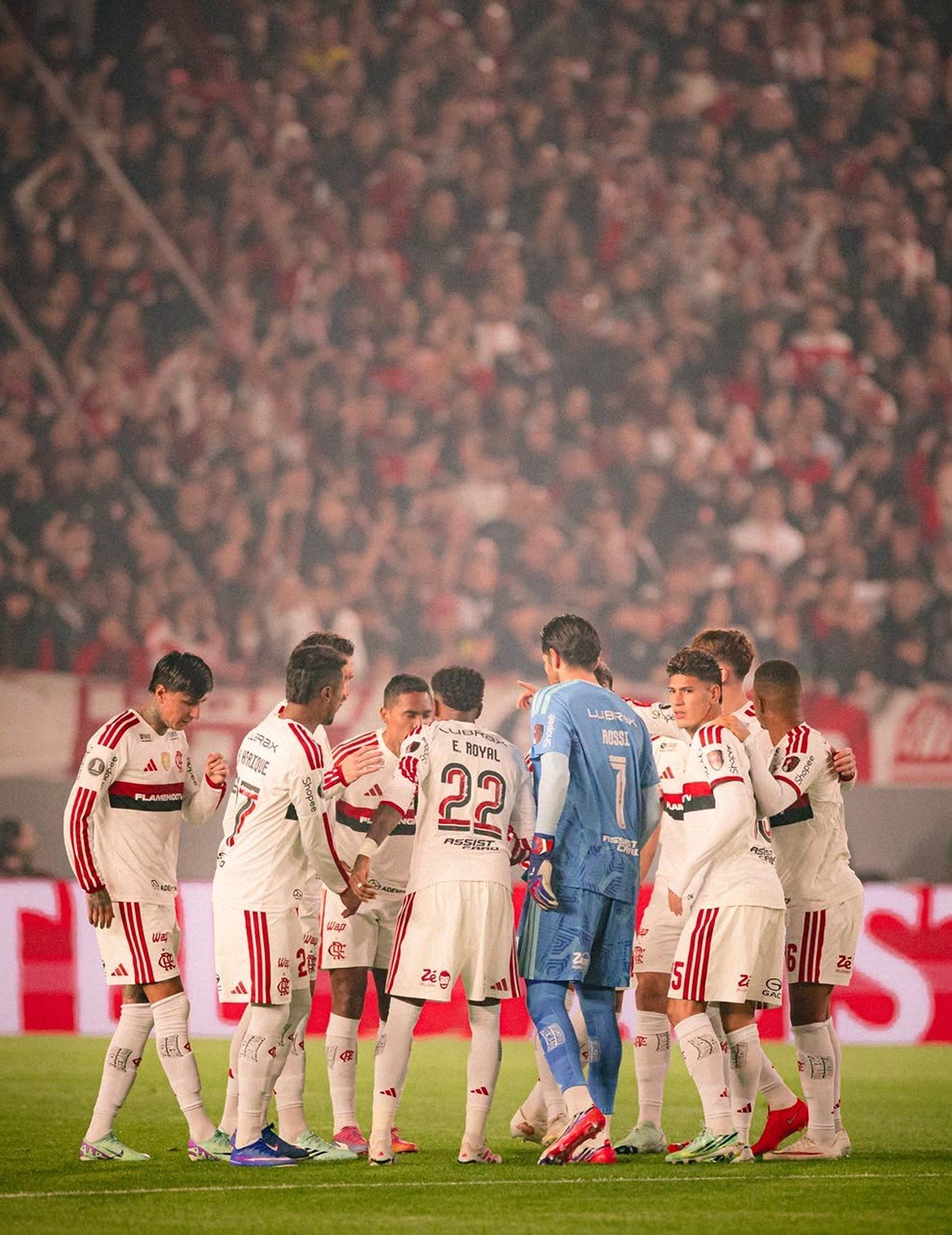 Análise: Flamengo não dá um chute no gol, mas tem tudo para ir à final