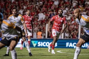 Série B: cinco equipes podem garantir G-6 nesta rodada; veja cenários