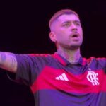 Ex-One Direction, Zayn usa camisa do Flamengo em show na casa do Palmeiras